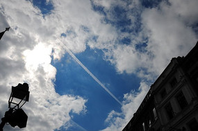 �ɻ��ɹ��ĺۼ�