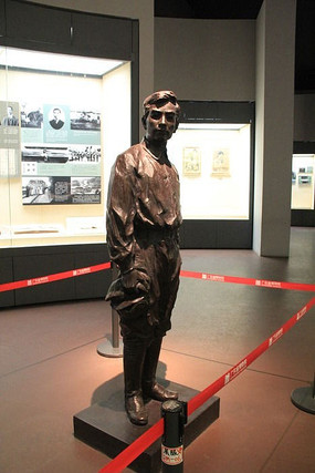 �̷�����