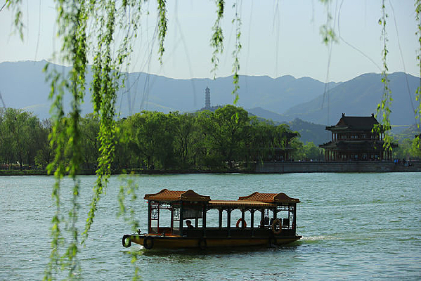 ��������ɫ