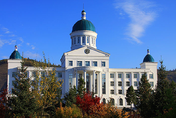 Ī���������ұ�����ɫ