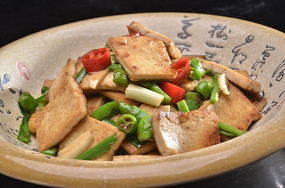 ����϶���