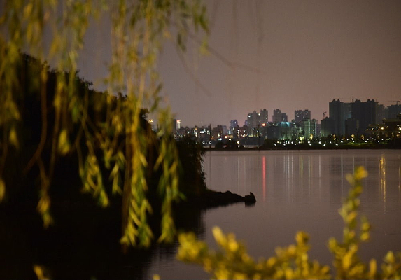 �人���߳���