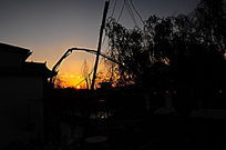 �������糿