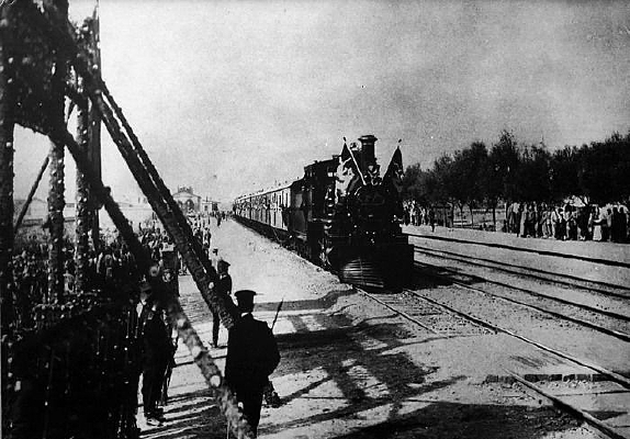 �Ͼ������