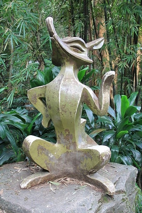 ��ɫ�ĺ���