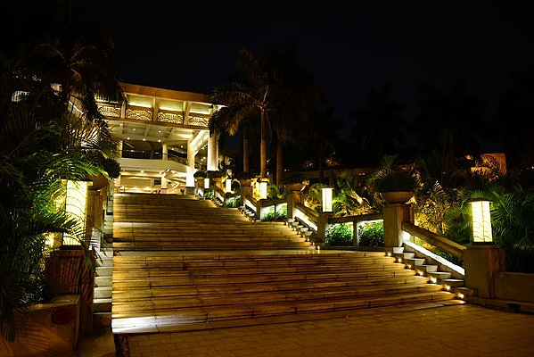 ��ΰ�ľƵ�̨��