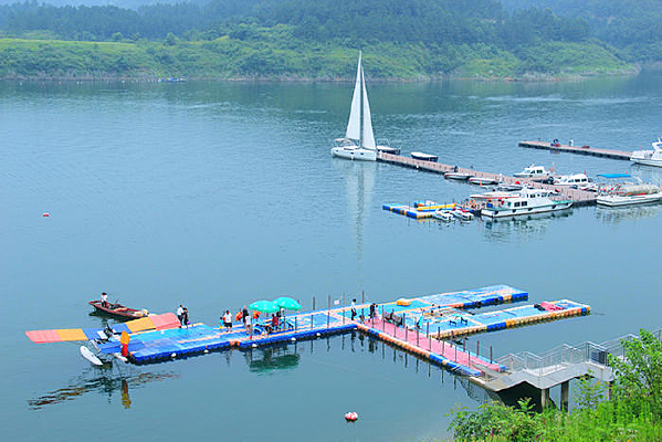 ����ͷ׵ĺ�ˮ