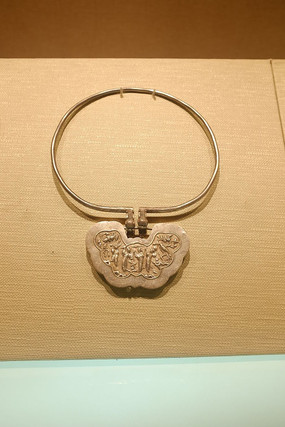 ɽ��������ͷ����