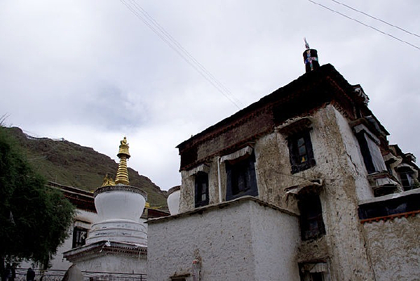 �տ������