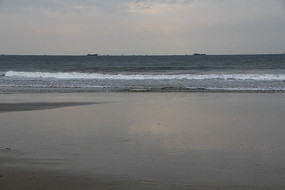 ���غ���