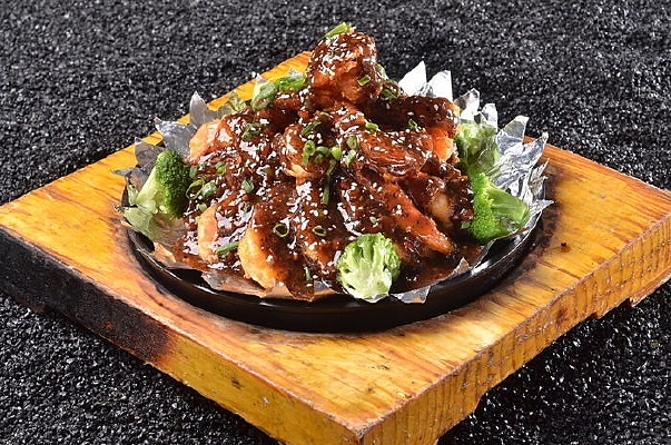 �����մ�Ϻ