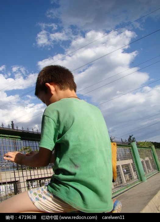 �����ﺢ�ӵĲ౳ӰͼƬ