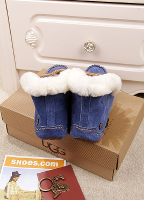 ����Ь��ɫ���