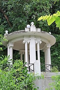 ��ɫ��ͤ��