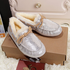 �����ư���ɫ����������