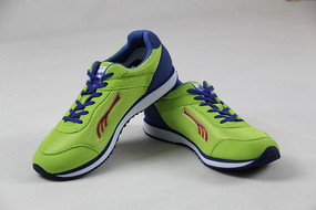 �����˶�Ь