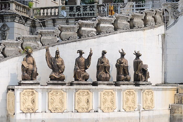 ����Ф����