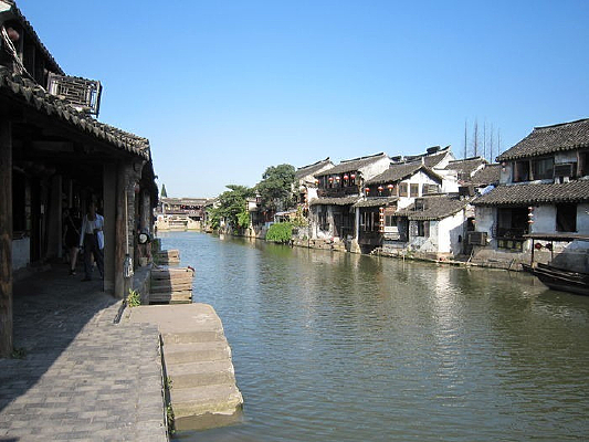 ���˹���