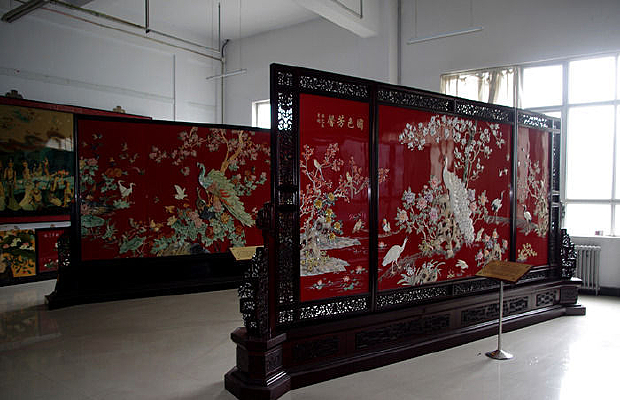 ��������