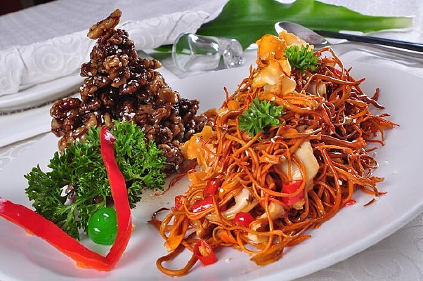 ��ݻ�����Ƭ