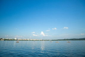 �����������з羰