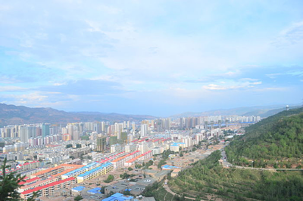 �������з羰