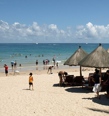 �󶫺�����