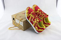 ����Ь��