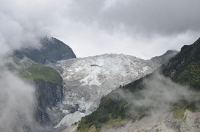 �Ĵ����ݹ�