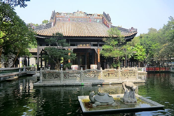 ��ˮ���Ƶı�ī������