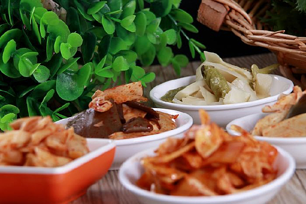 ����С��