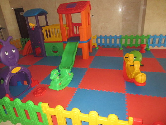 С�������