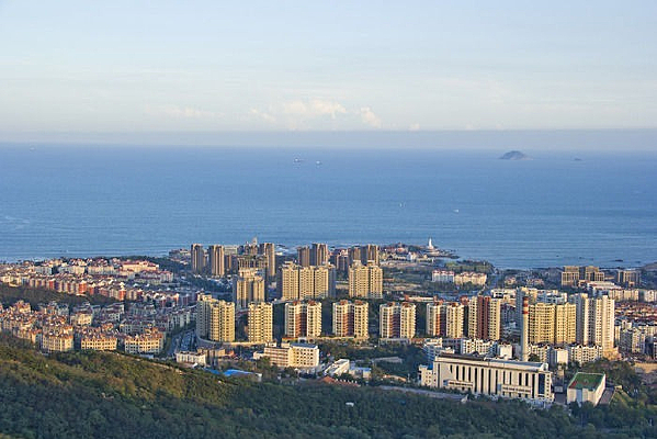 ɽ���羰����