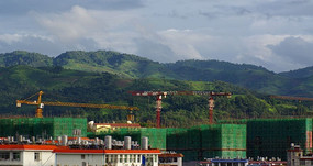 ��ɽ��¥��