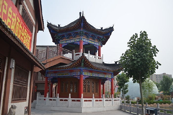 ��¥����