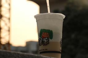 ʯ���ϵ�����