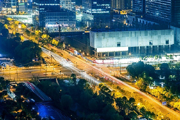 ����Ǯ���³�·�潻ͨ