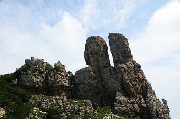 �������