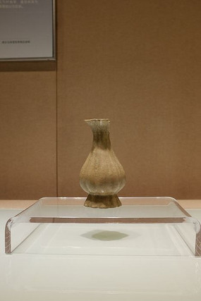 ��Ȫ��Ҥ���Գ���ƿ