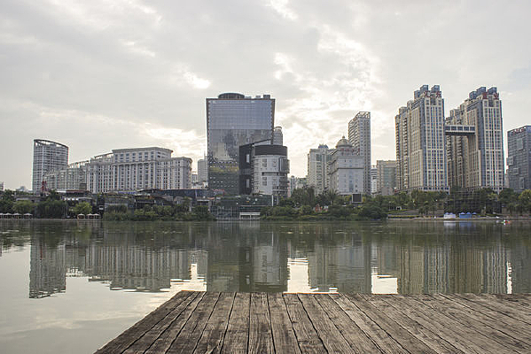 ���������Ľ���Ⱥ��Ƭ