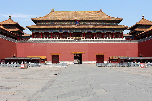 �����ʹ����Ž�¥