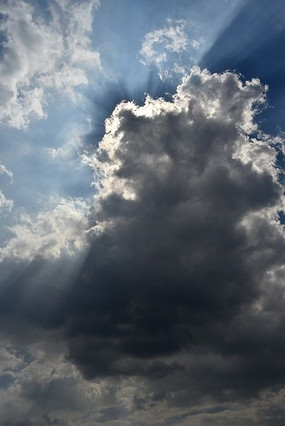 黑云的天空