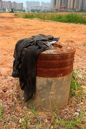 ����������