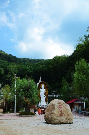 �����µĺ�������������ʯ