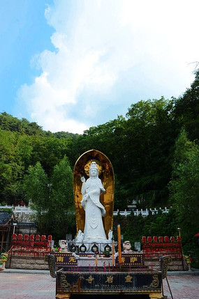 ǧɽ�����������µĺ��������