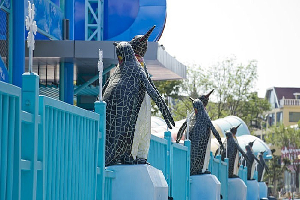 �������