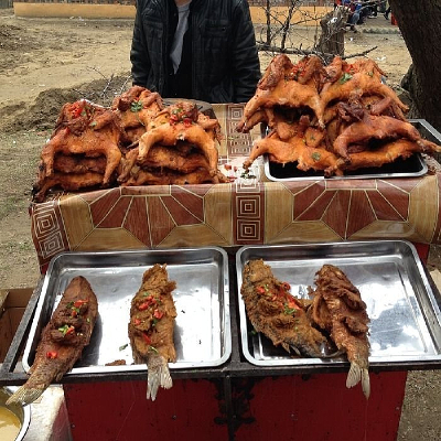 �½���ɫ��ʳ