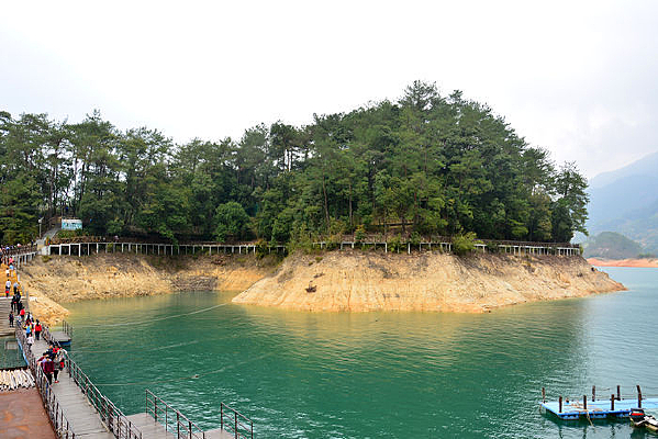 ��Ϫ��ɭ�ֹ�԰����