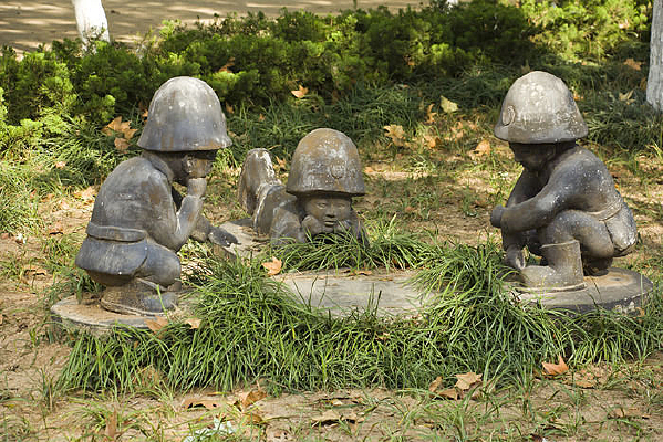 ��������