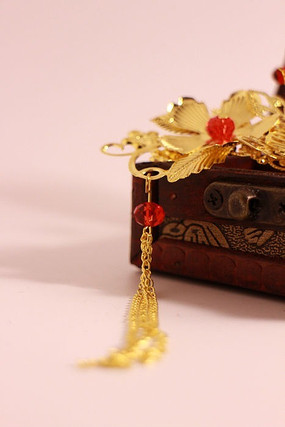 ��ľ����